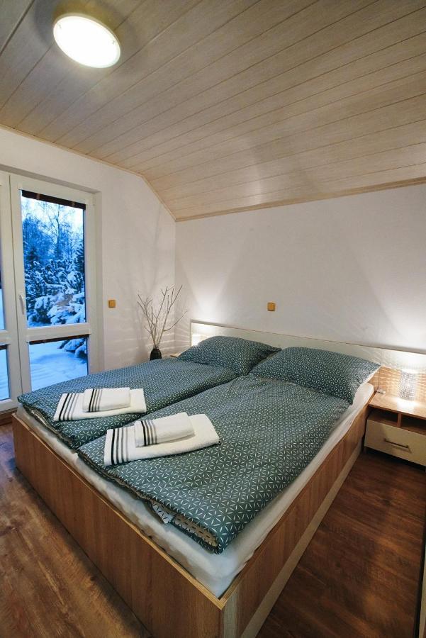 Garage Harrachov Apartment Bagian luar foto